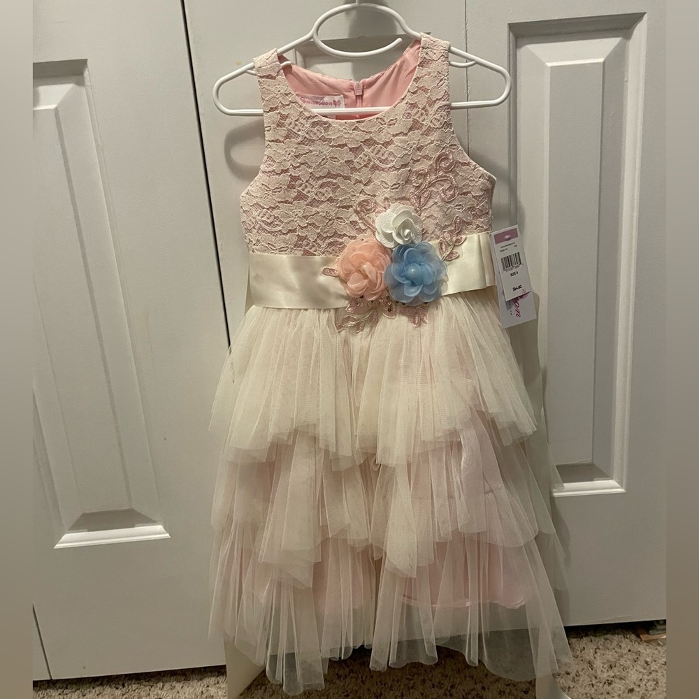 Bonnie Jean, girls size 6 lace dress